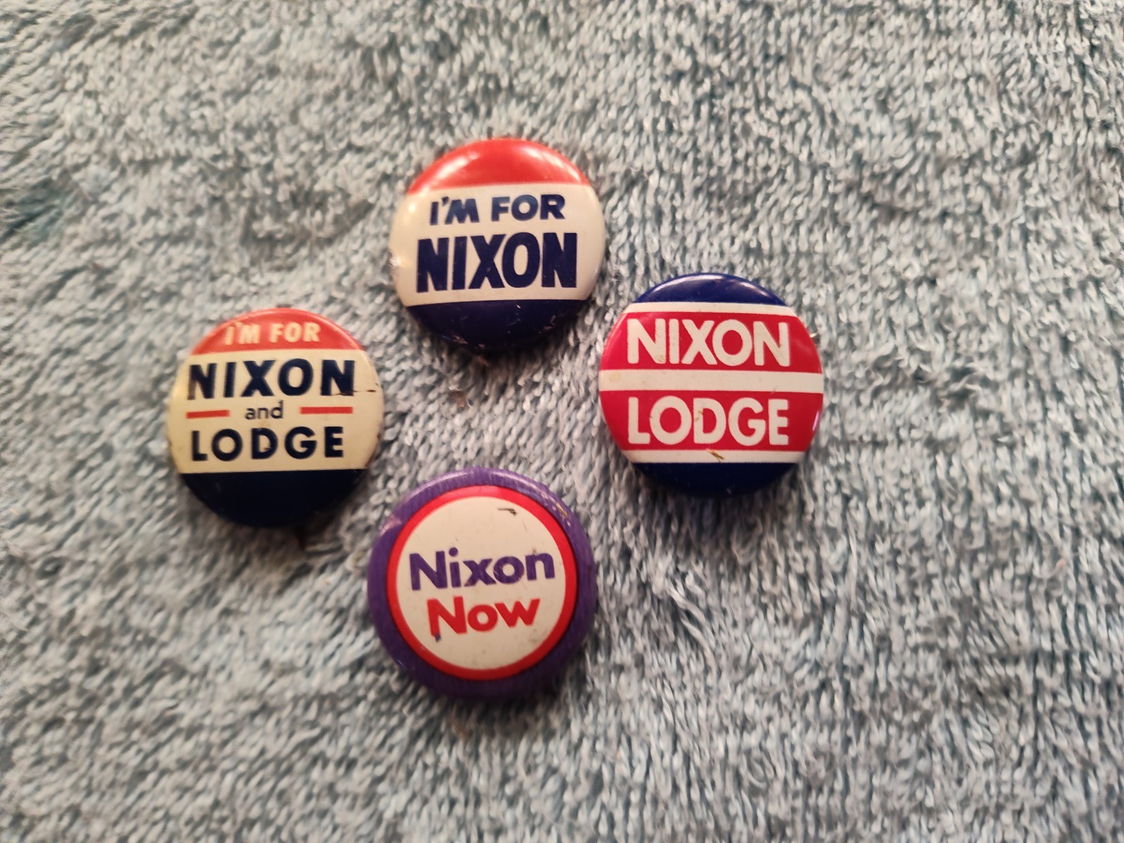 4 Nixon - Nixon Lodge - Pinbacks