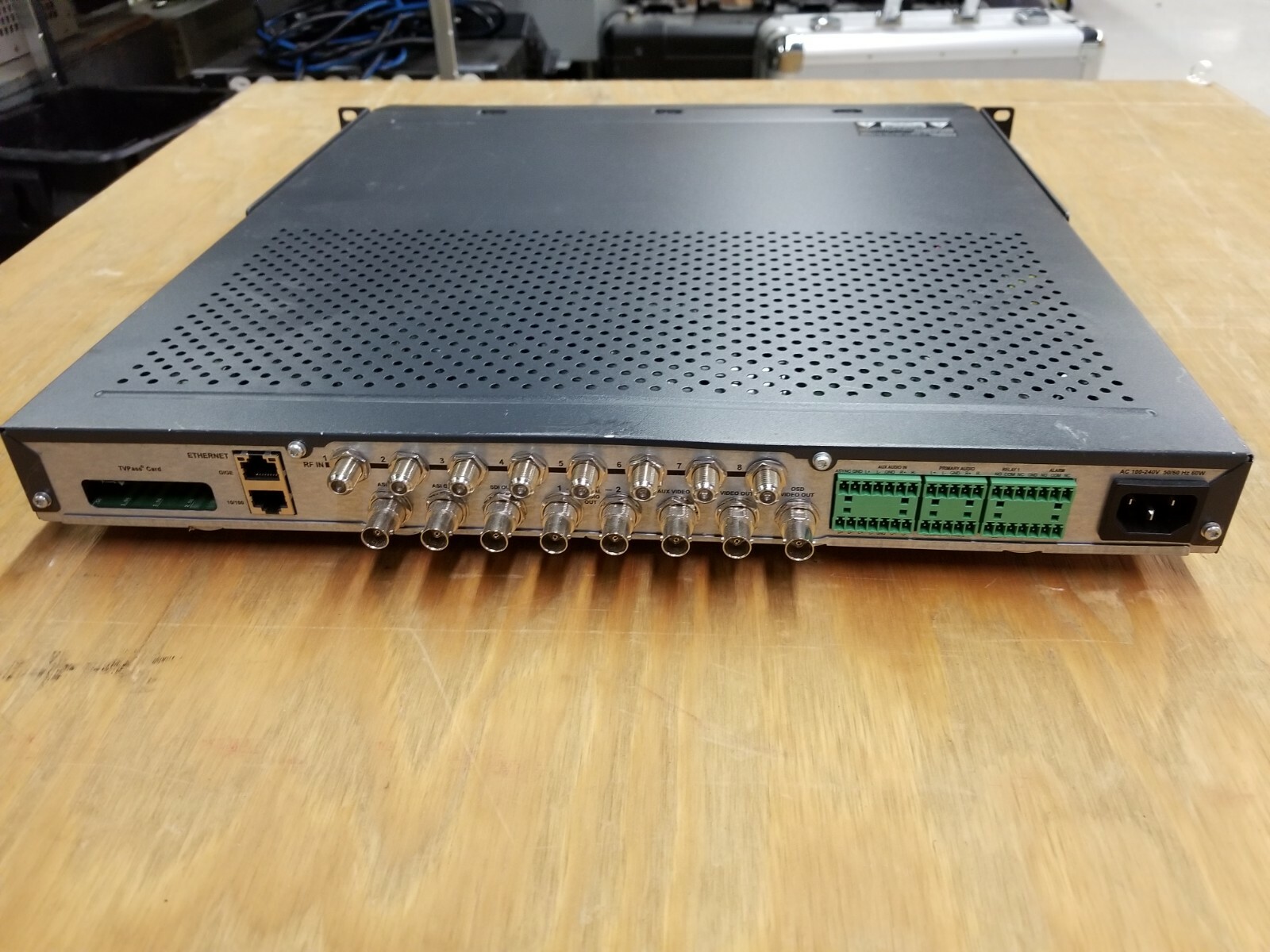 Motorola DSR-4550 Commercial Integrated Satellite Receiver/Decoder