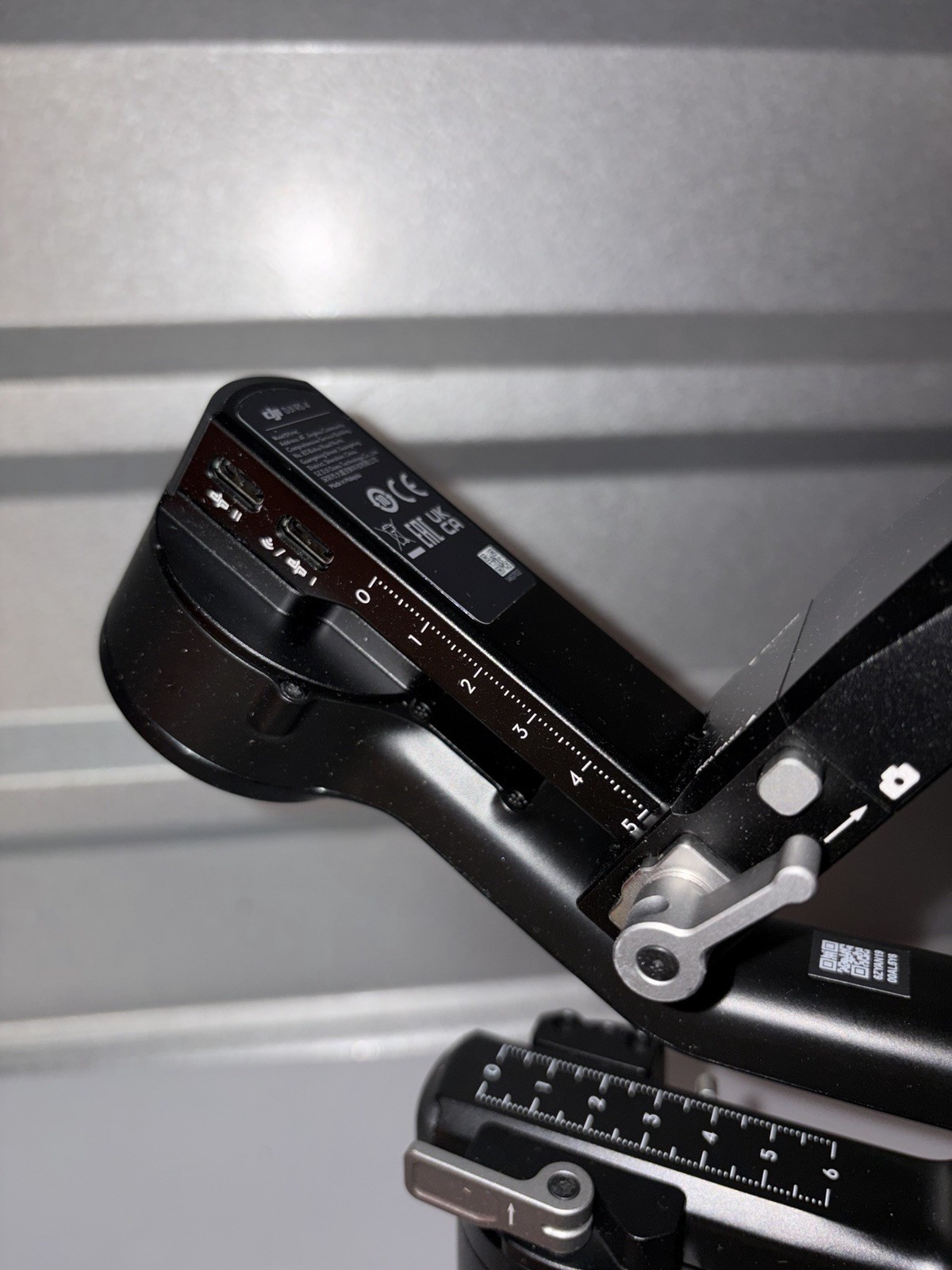 DJI RS 4 3-Axis Gimbal Stabilizer for Cameras