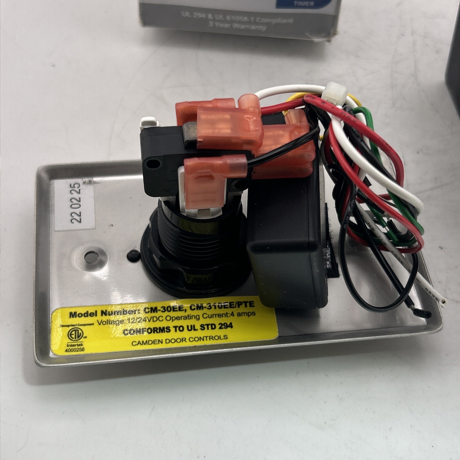 Camden CM-30EE Push To Exit Switch LED Illuminated Timer Green (Missing Hrdware)