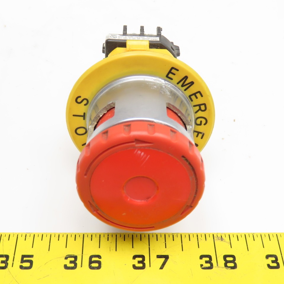IDEC XN4E-BL 250V Twist To Release LOTO Emergency Stop E-Stop Switch