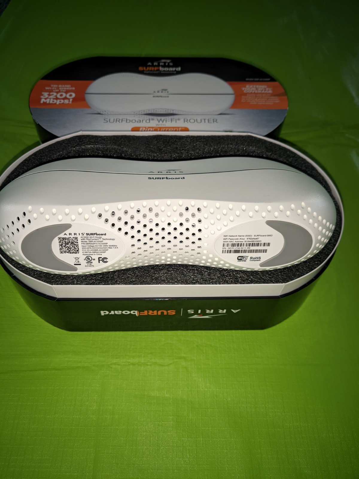 Arris SBR-AC3200P Tri-Band Surfboard Wireless Network Extender With RipCurrent