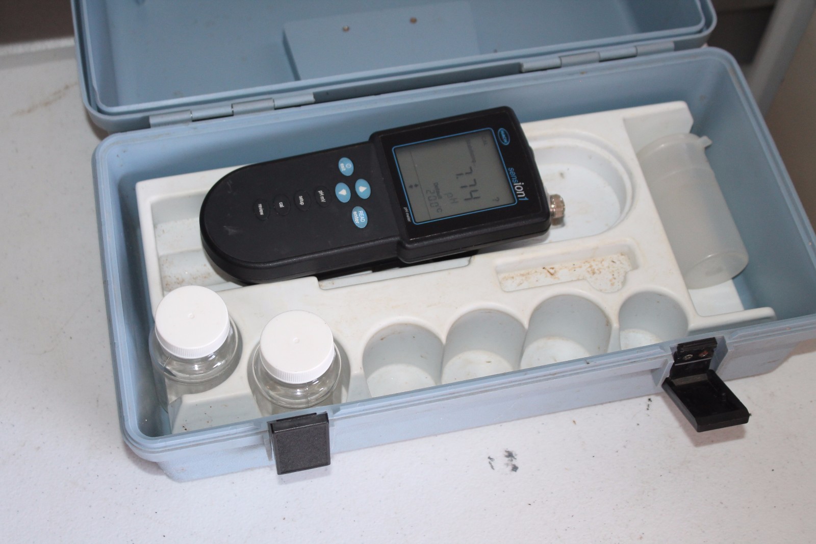 Hach Sension 1 Multimeter Portable PH Testing With Box Case Black