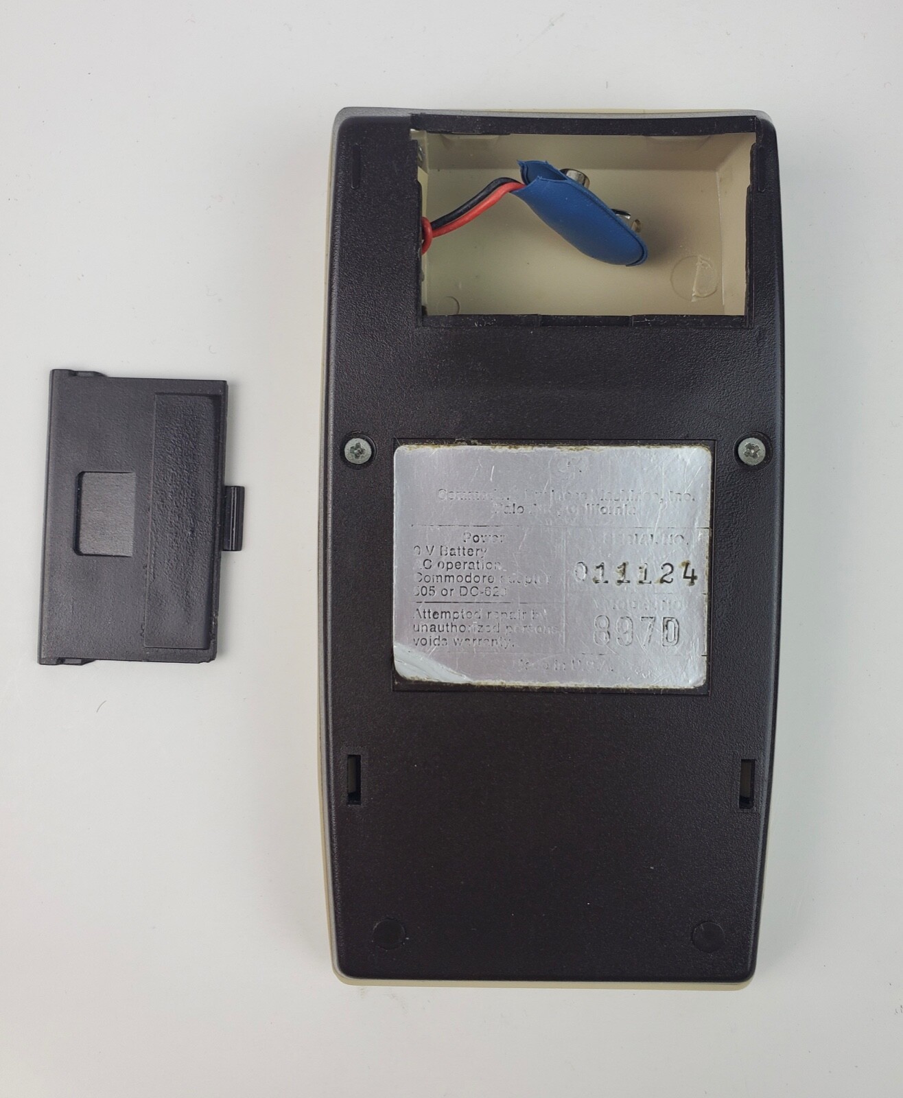 Rare Vintage Commodore Solid State Red LED Calculator 897D w/ box & manual