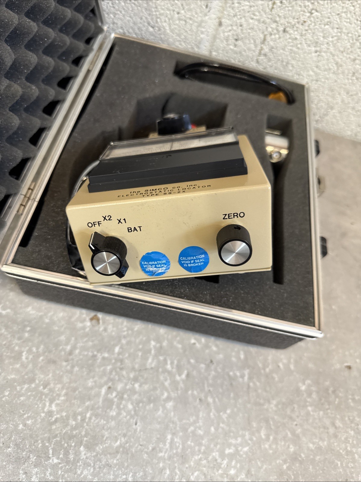 Simco SS-2X Electrostatic Locator w/ Probe 4100127 Case & Cable