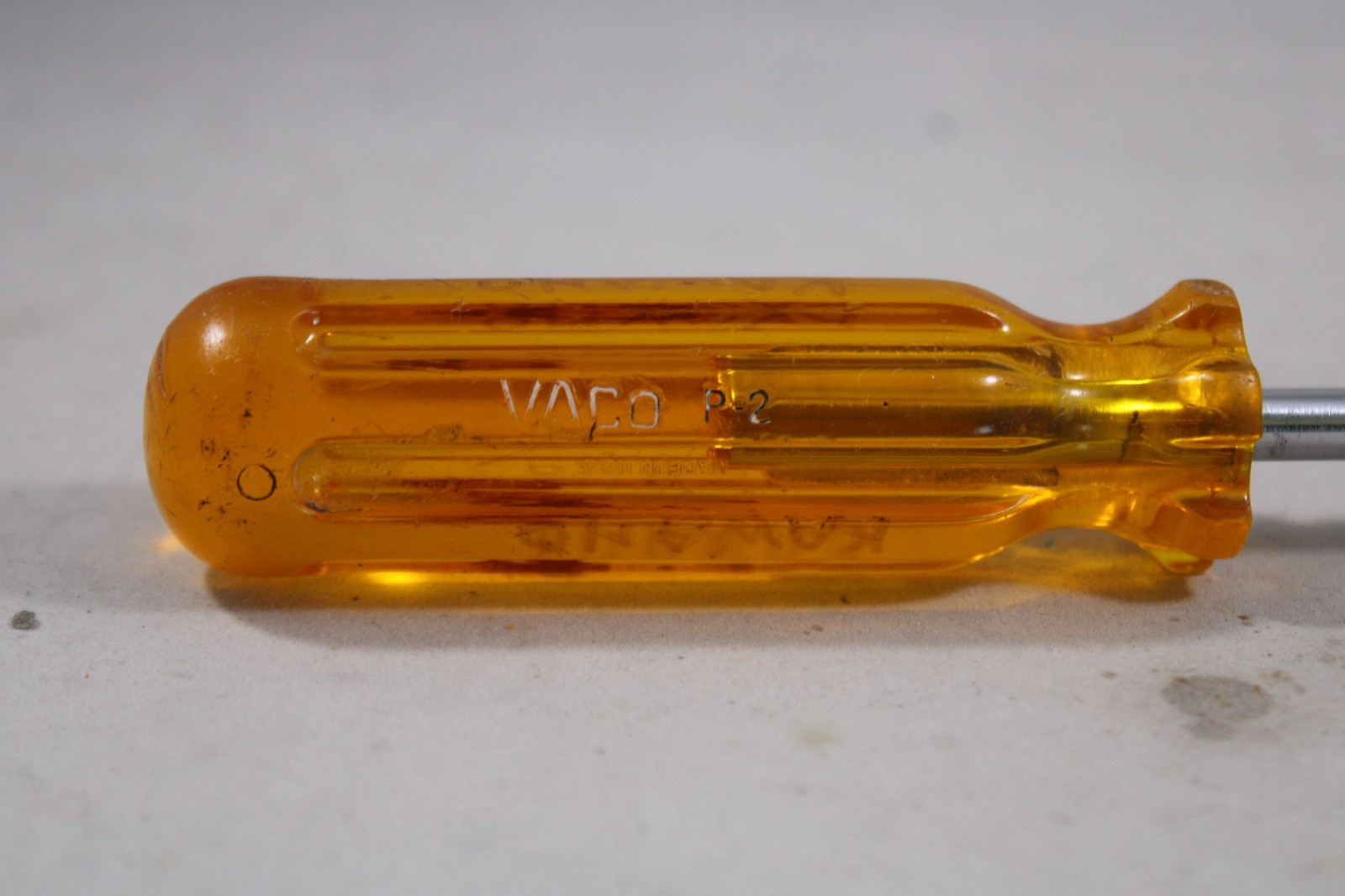 Vaco P-2 Phillips Screwdriver USA Amber Handle