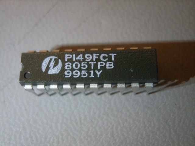 PI49FCT805BTP - PERICOM - Low Skew Clock Driver, FCT Series Dip 5-pin ( 5 pcs