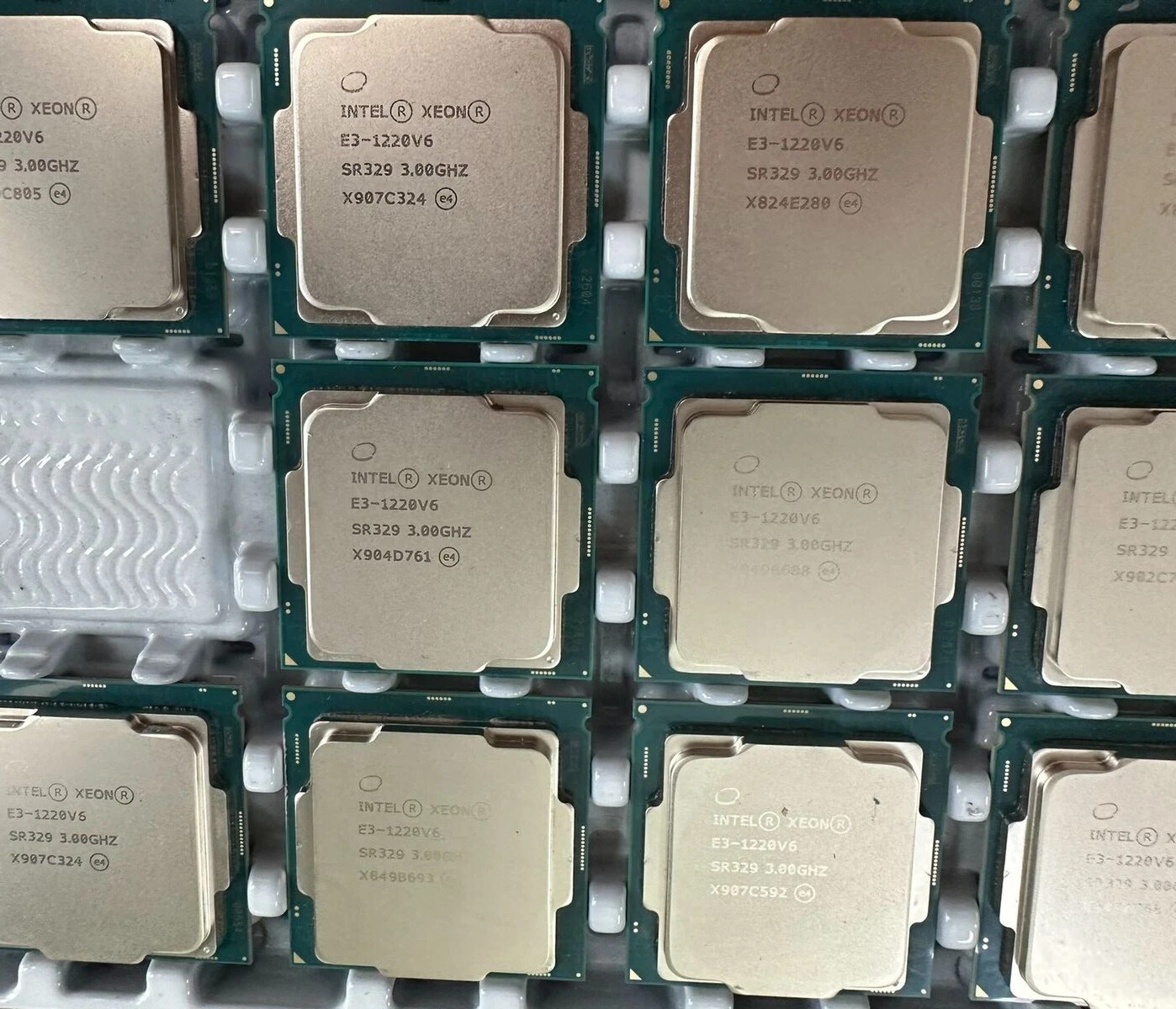 Intel Xeon E3-1220 V6 3.00GHz Quad Core 8M 72W LGA1151 SR329 CPU Processor