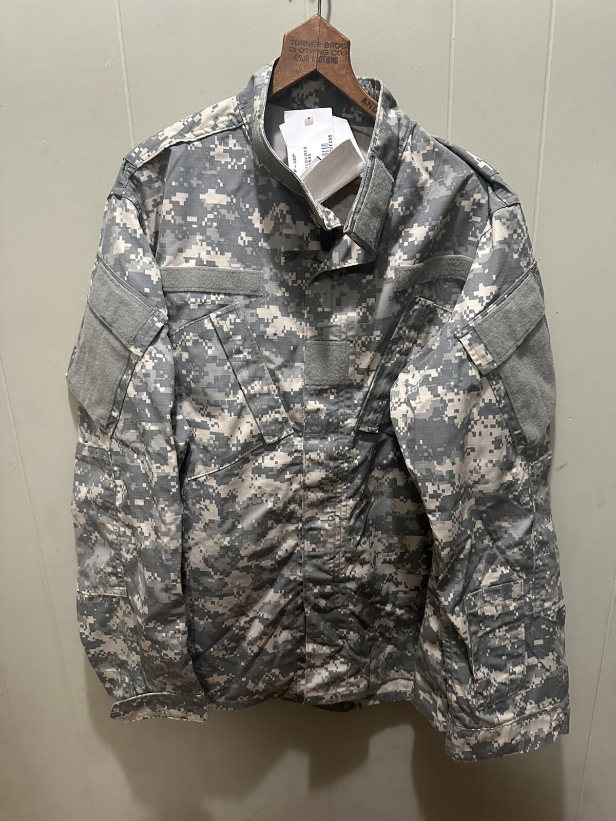 ACU Perm Guard Combat Coat, Size: Medium-Long, NSN: 8415-01-586-0645