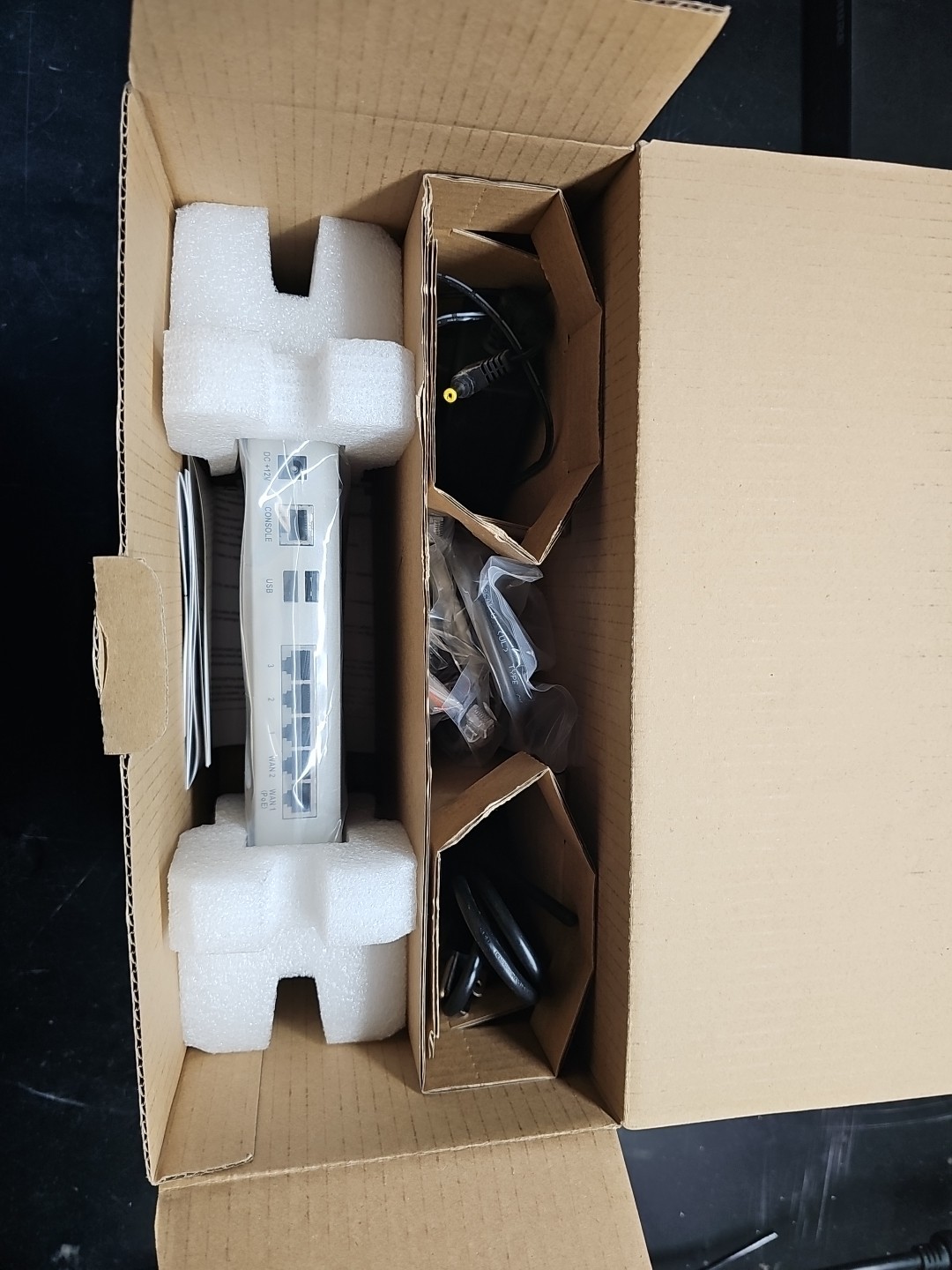 Fortinet FortiWiFi-50b FWF-50b Network VPN Security Firewall