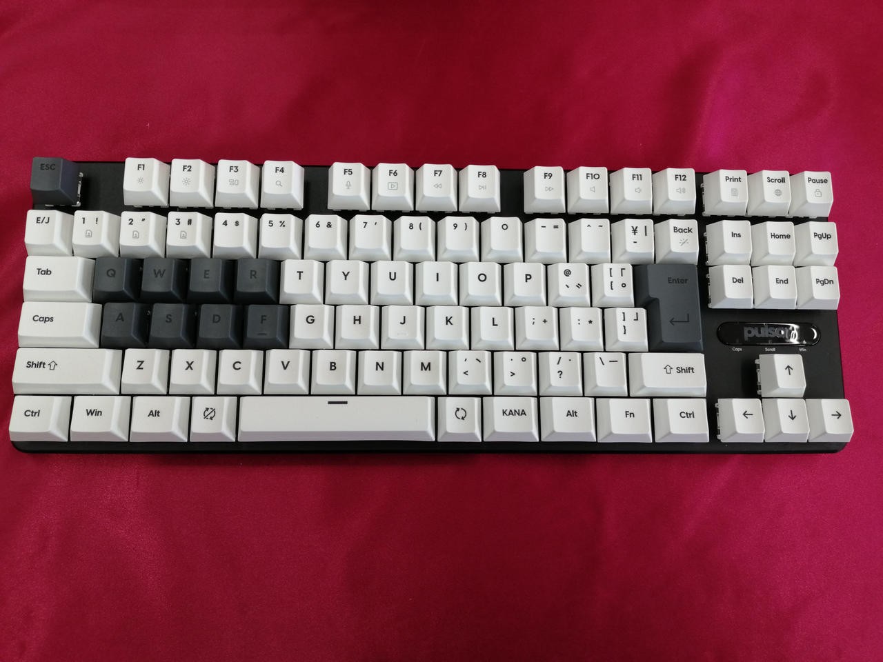Gaming Keyboard Model PCM K2HE811W PULSAR