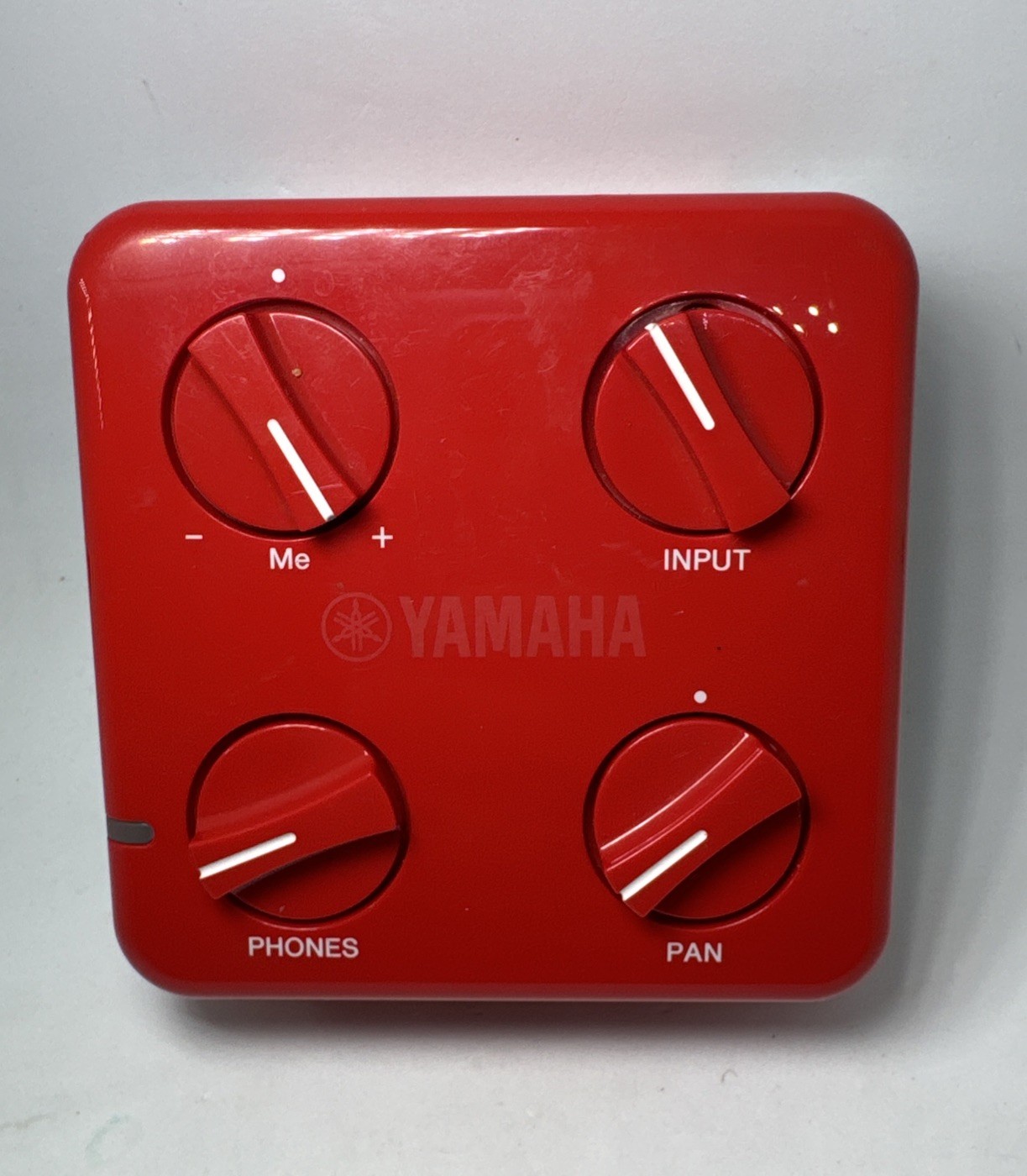 Yamaha SC-01 SessionCake Portable Mixer No Cables
