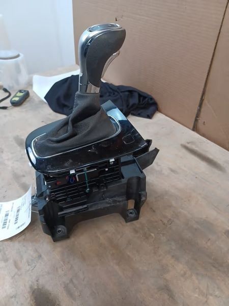 2020-2025 Buick Encore Automatic Floor Gear Shifter Assembly OEM