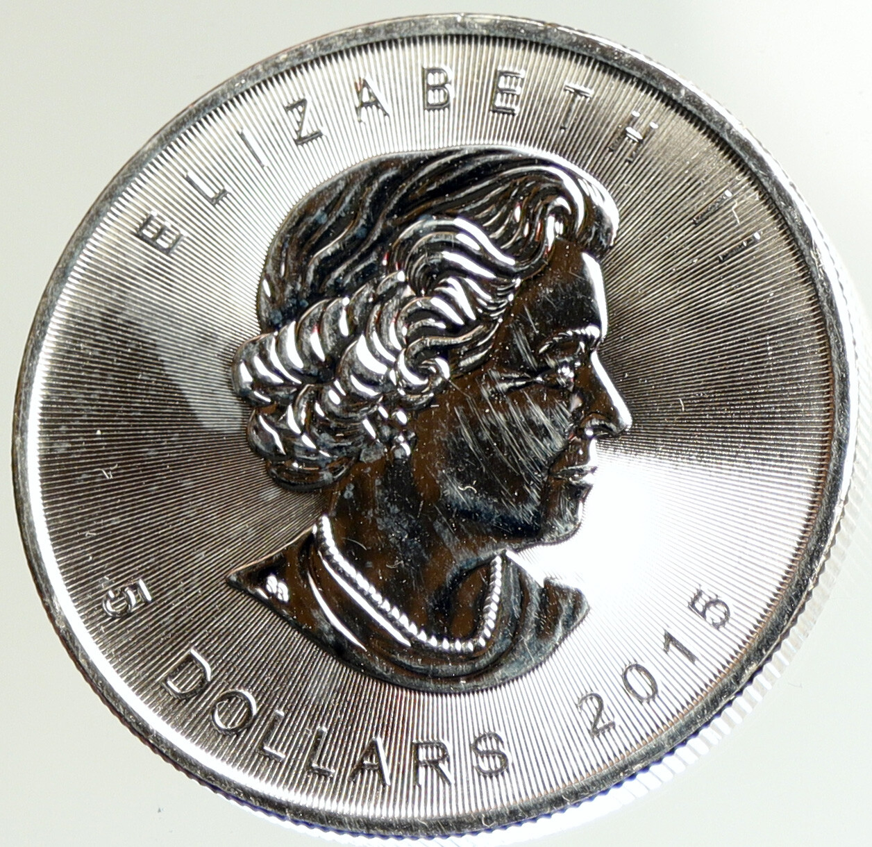 2015 CANADA UK Queen Elizabeth II MAPLE LEAF 1 OZ Silver $5 Coin i105103