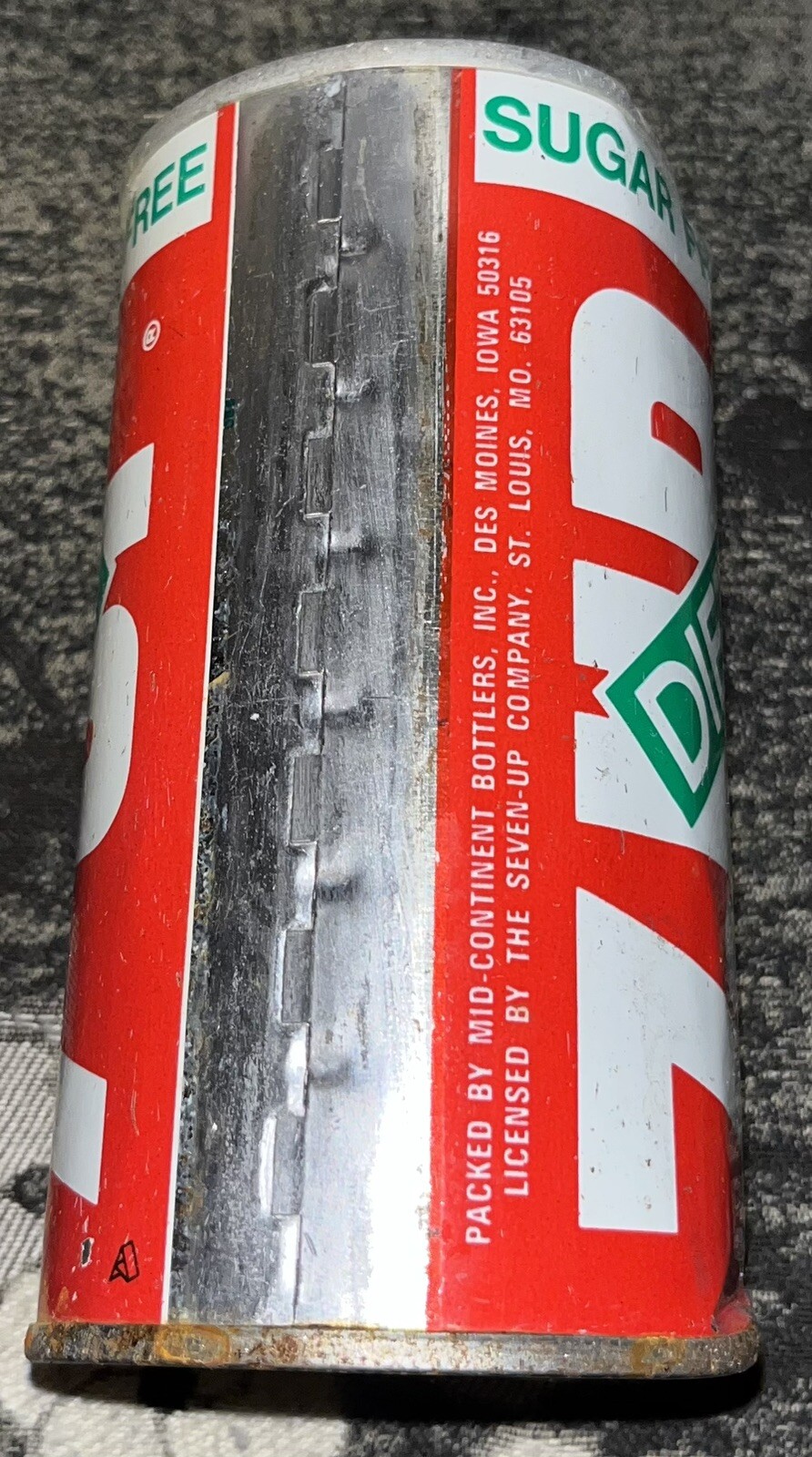 VINTAGE SUGAR FREE DIET 7-UP PULL TAB STEEL CAN