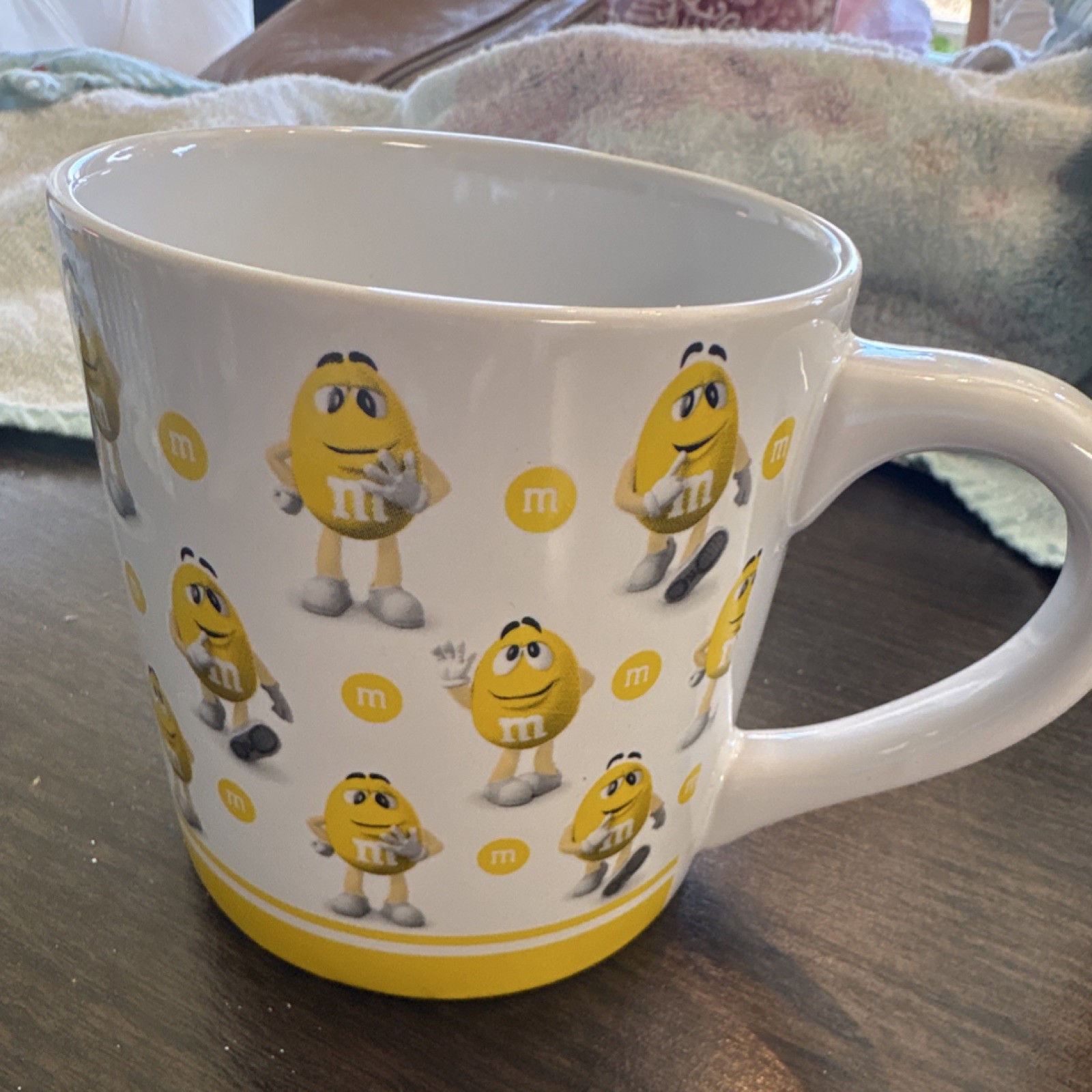 M&M's Yellow Character Mug 2018 Original Candy & Nuts Theme