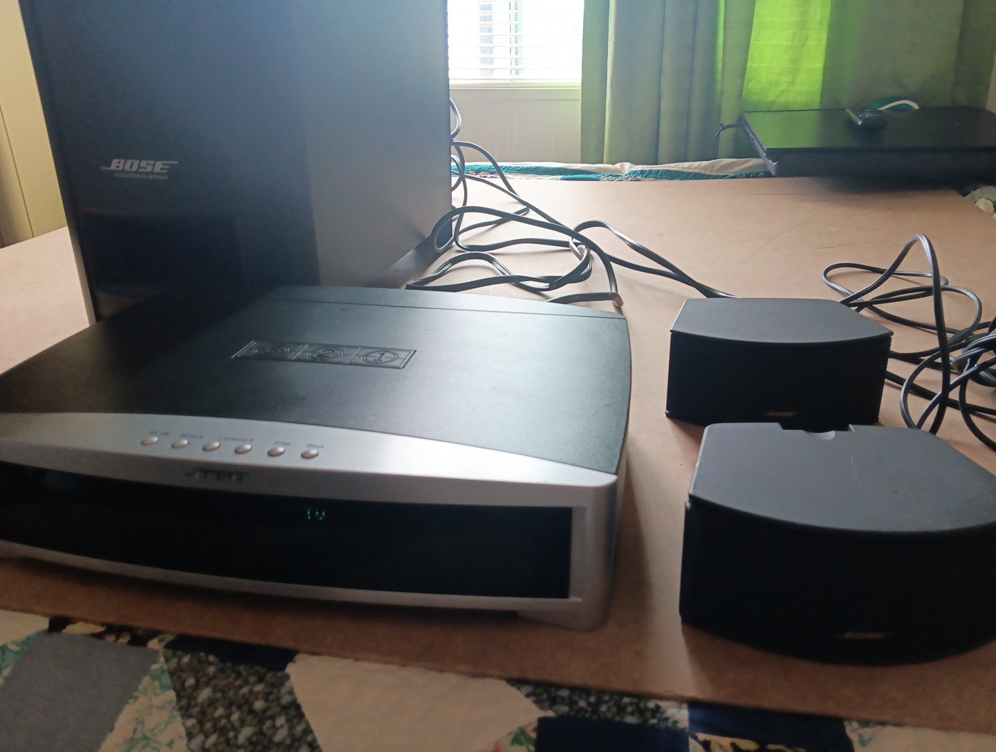 BOSE AV 3-2-1 ll Series I CD Media Center  PS3-2-1 Il Powered Speaker System