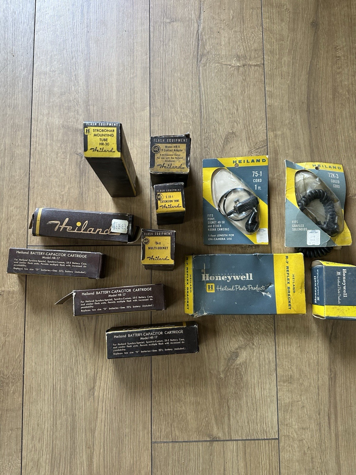 Lot Of 12 Heiland Honeywell Flash Equipment