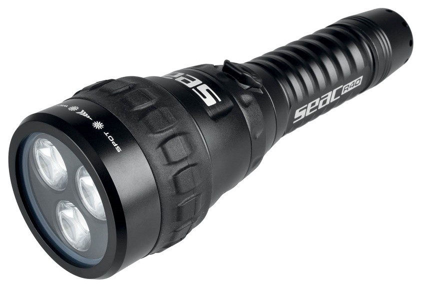SEAC R40 BLACK 3 LED RECHARGEABLE FLASHLIGHT (ADJUSTABLE BEAM)