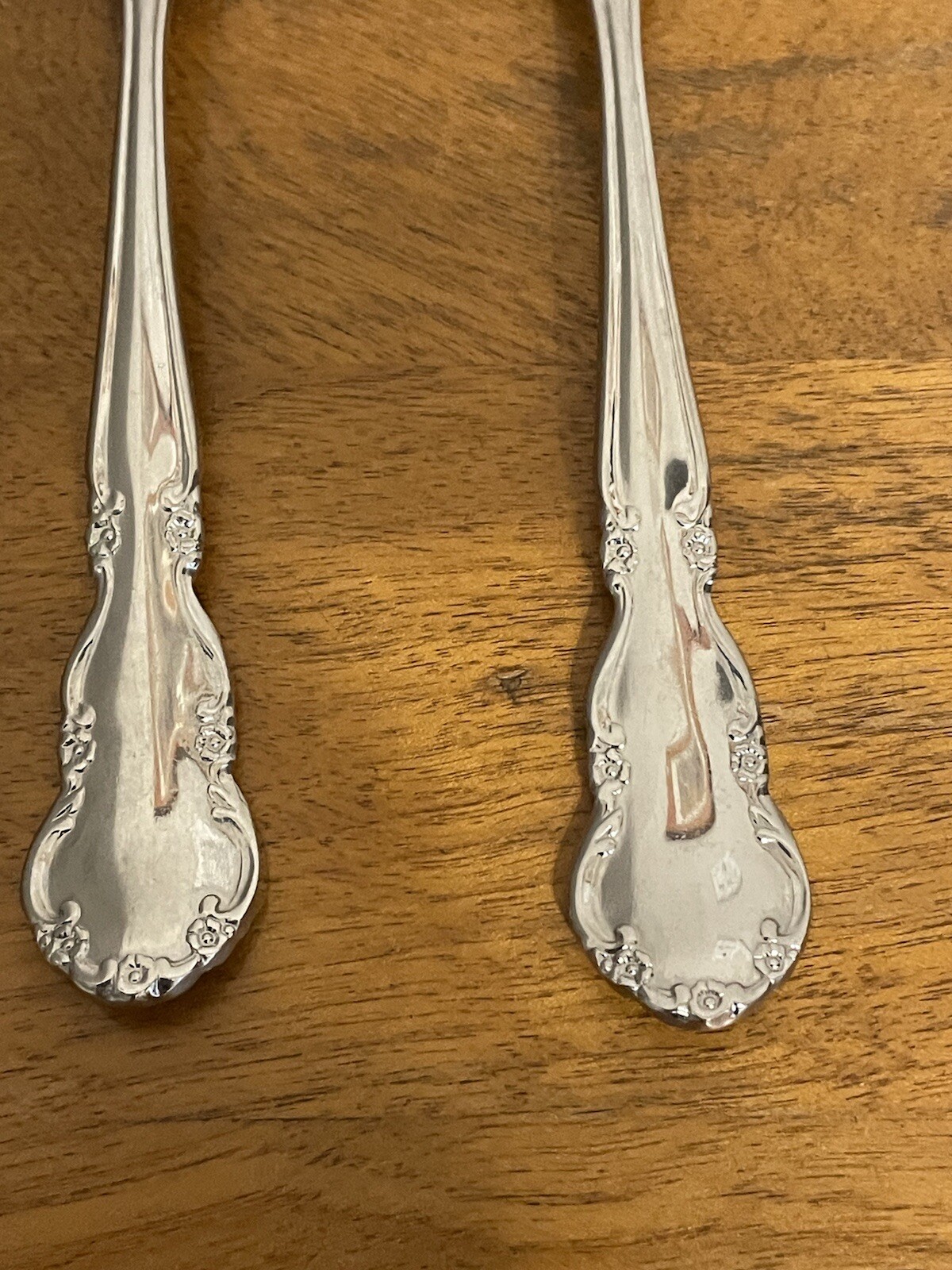 2 Reed & Barton DICKENSON 18/8 Stainless Teaspoons 6 1/8"