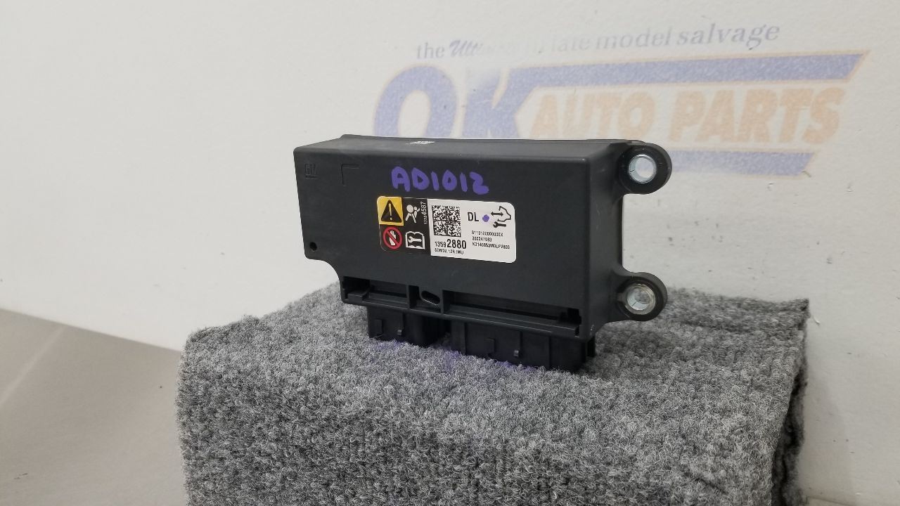 15 CHEVY SILVERADO 2500 SRS BAG MODULE 13592880
