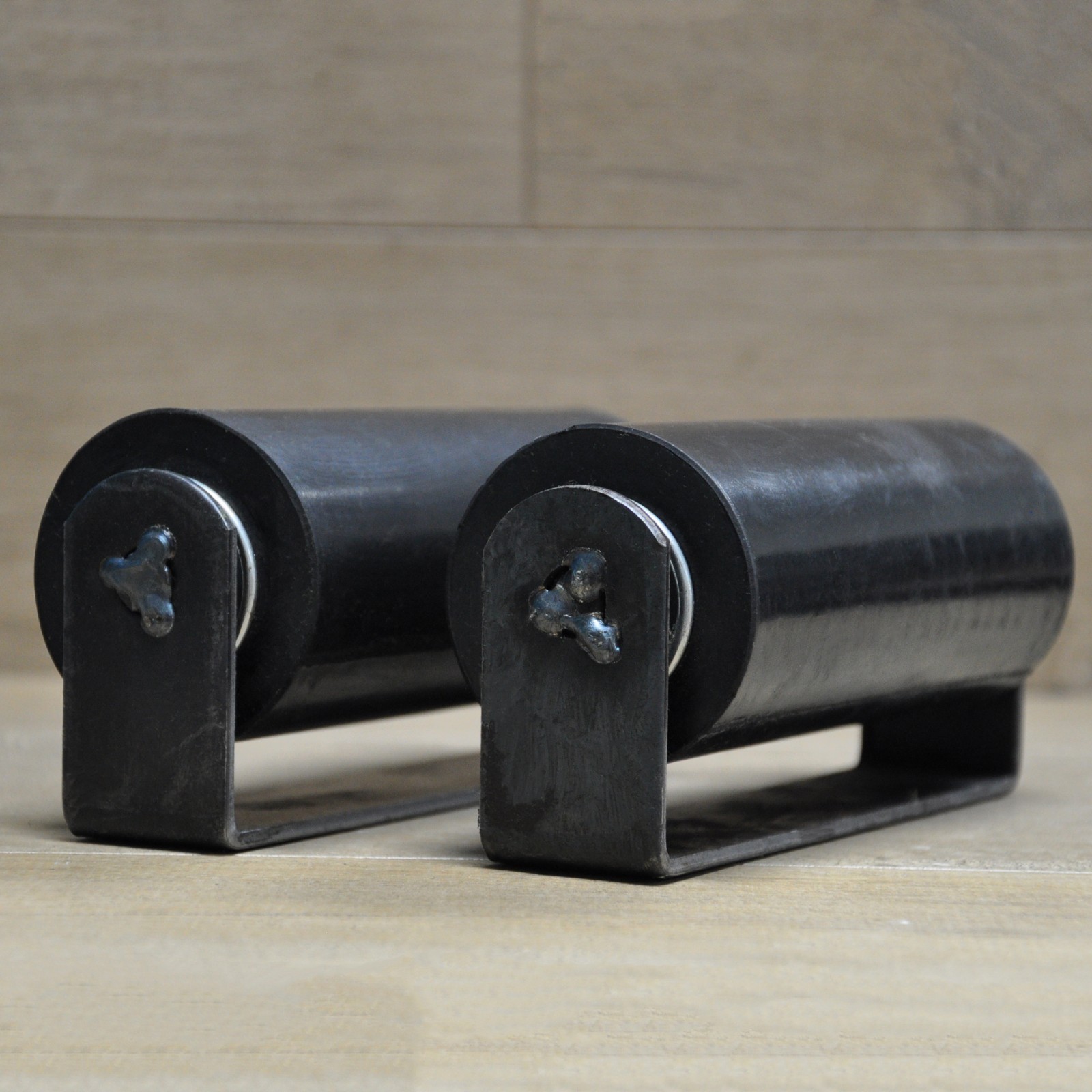 Gate Roller Rubber Top Guide Rubber 6" Sliding Rolling Slide Black | 2 QTY