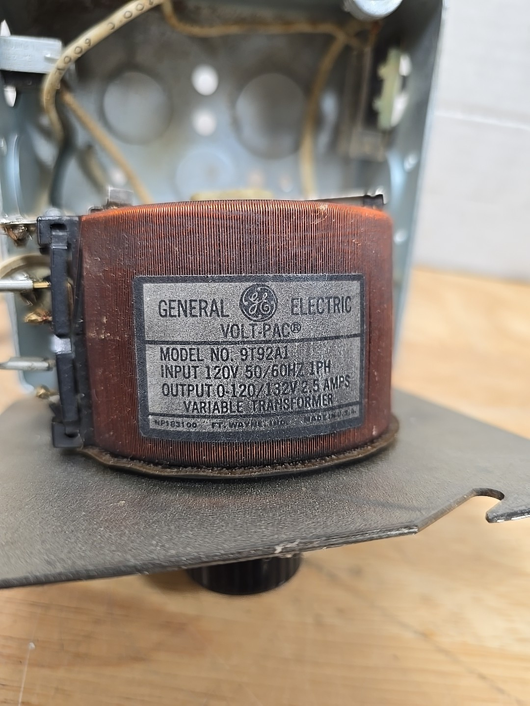 General Electric VOLT-PAC Variable Transformer Model 9T92A10 12Amp lot