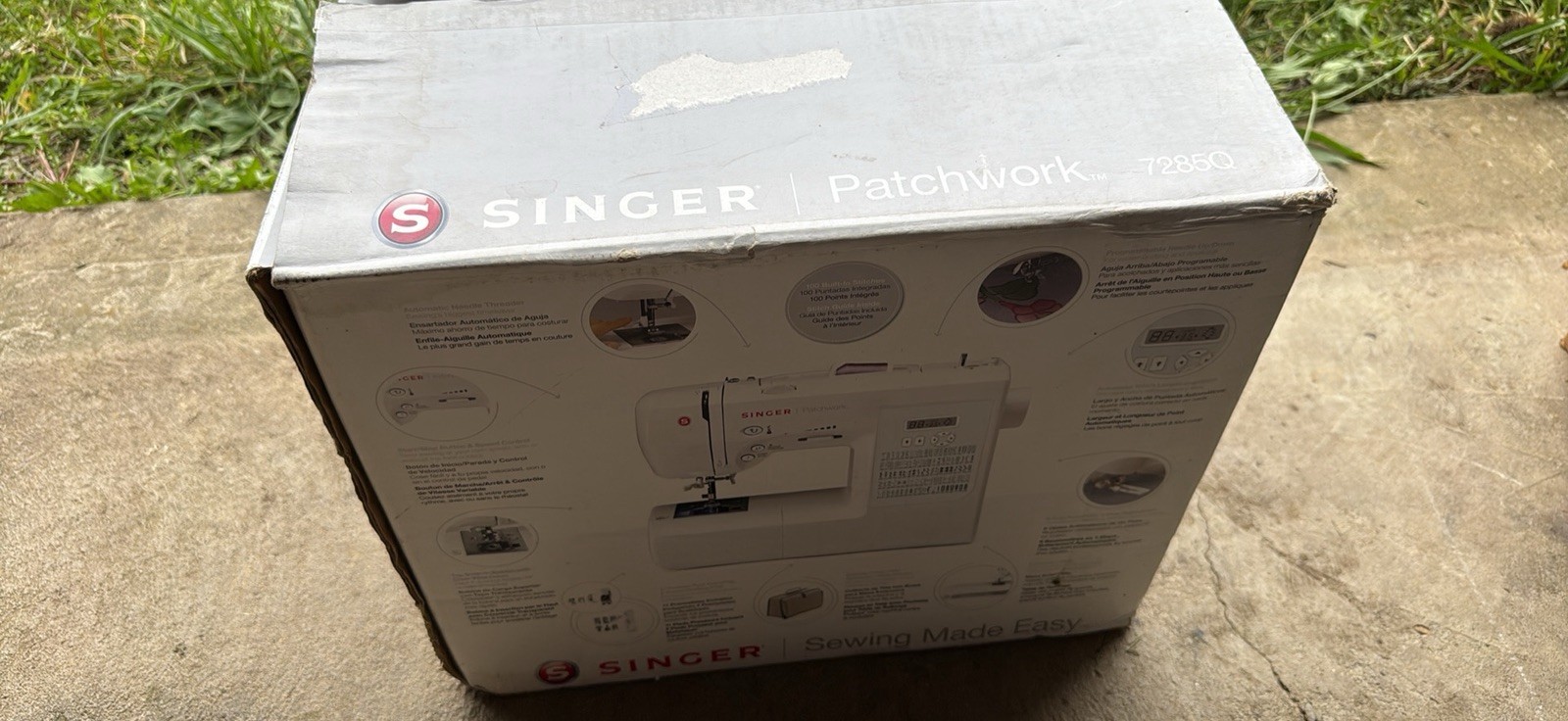 Singer Patchwork 7285Q Electronic Sewing and Quilting Machine NEW Open Box