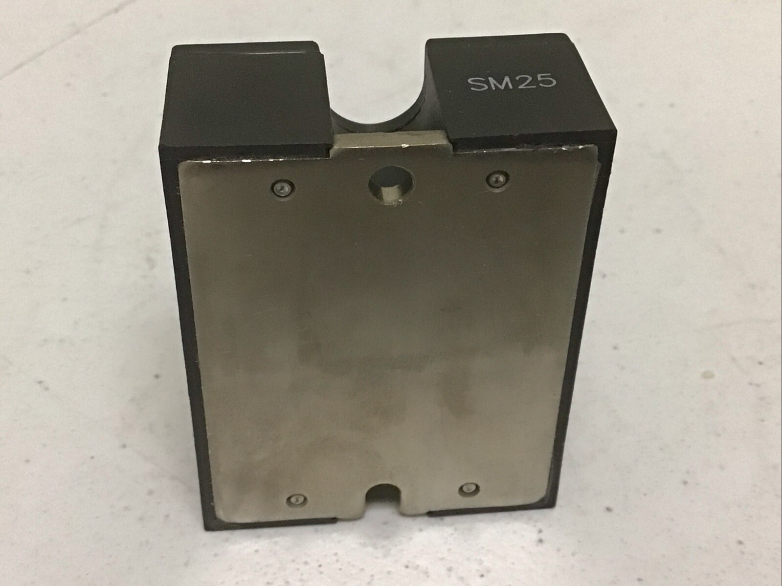 NEW, CRYDOM SMR2450 SOLID STATE RELAY 240VAC, 50A, FREE SHIPPING