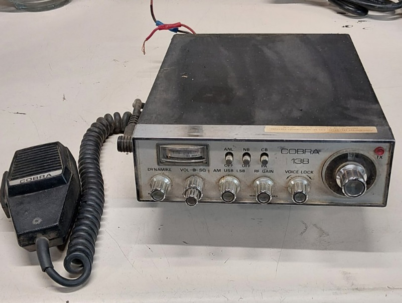 Cobra Model 138 CB Radio 23 Ch SSB/AM  10 Meter Untested Parts Only
