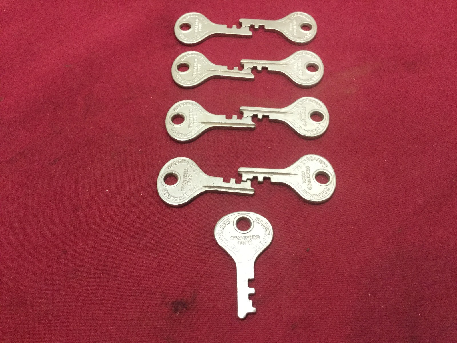 Excelsior Brand Luggage Style Pre-cut Keys, 6M2, 7M2 & 8M2, Set of 9 - Locksmith