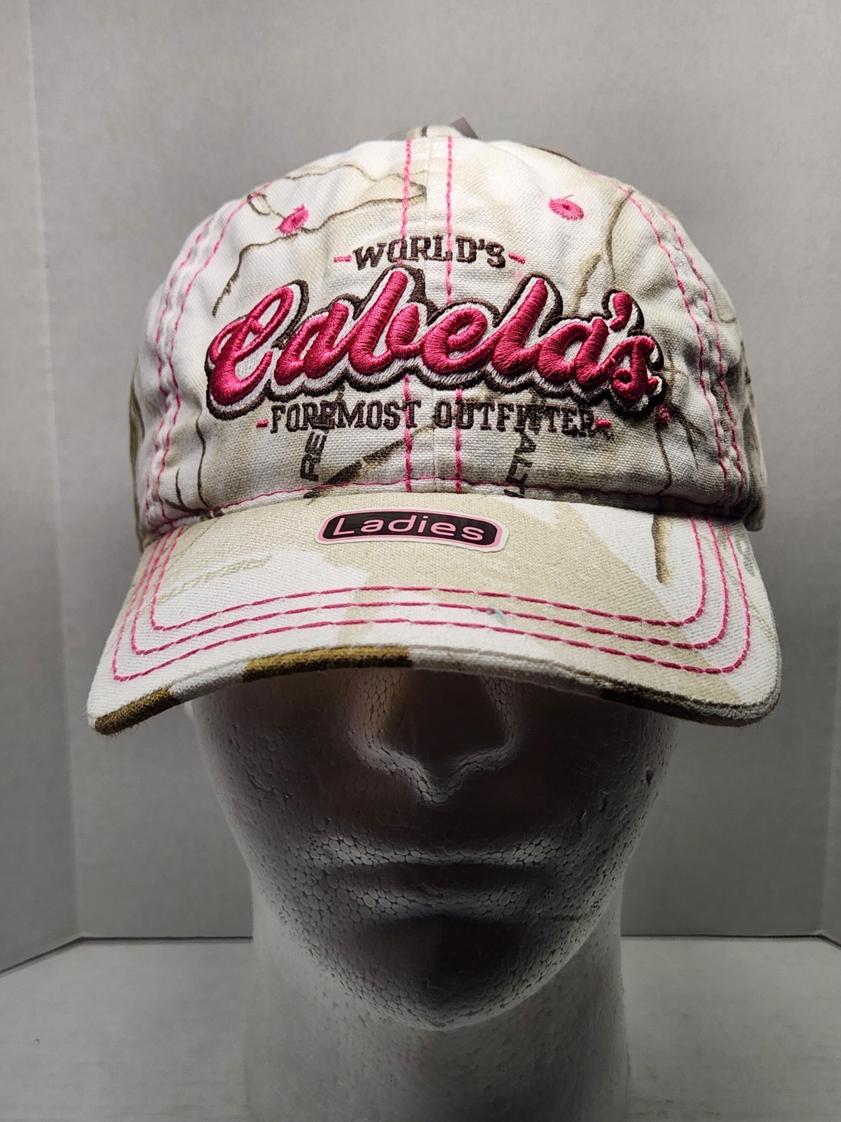 Cabela's Realtree APS Women's Strap Back Hunting Cap ~ NEW WITH TAGS