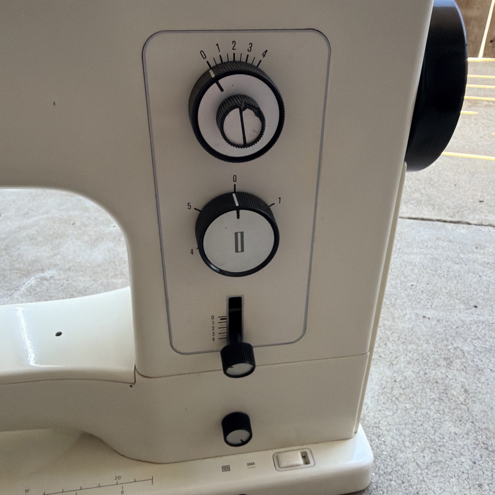 Bernina 830 Record Sewing Machine Only - Powers On, Missing Pieces - Sold As Is