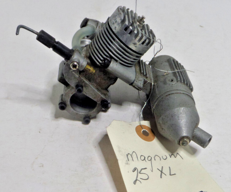 Magnum 25XL vintage airplane model motor