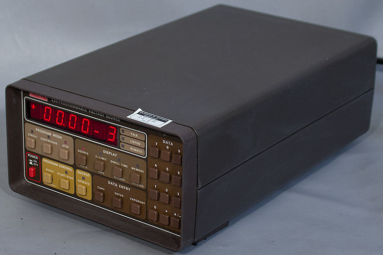 Keithley 230 Programmable Voltage Source