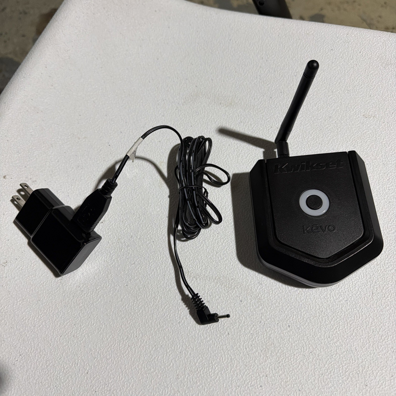 GENUINE Kevo Plus Bluetooth Gateway (924-GED-1900-RPU) - Used