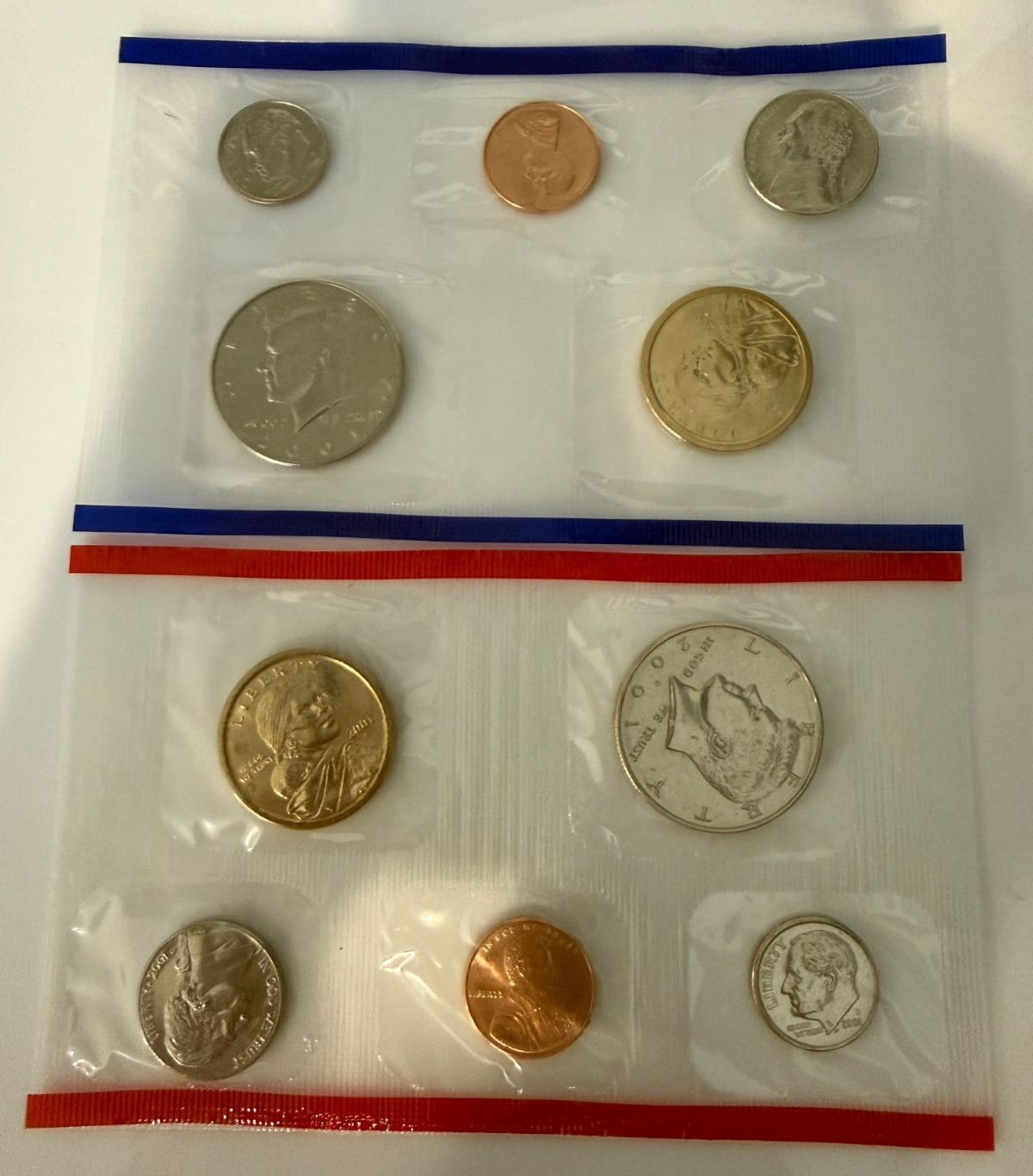 2001 US Uncirculated Mint Set | 20 Coins P & D Folders | As Pictured