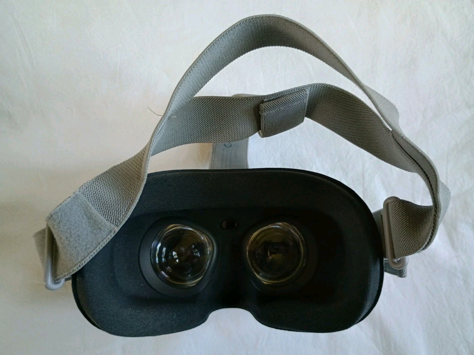 Meta Oculus Go 64GB Standalone VR Headset - Working- Original Box + Accessories