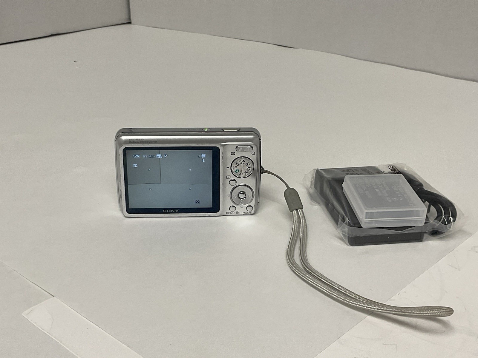 Sony Cyber-shot DSC-W220 12.1MP Digital Camera W/Battery/Charger