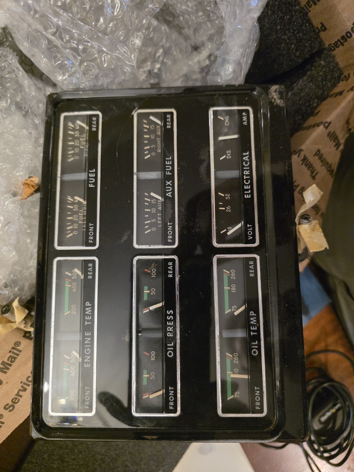 C669503-0105  C669503-0101  Cessna 337 Engjne Instrument Cluster