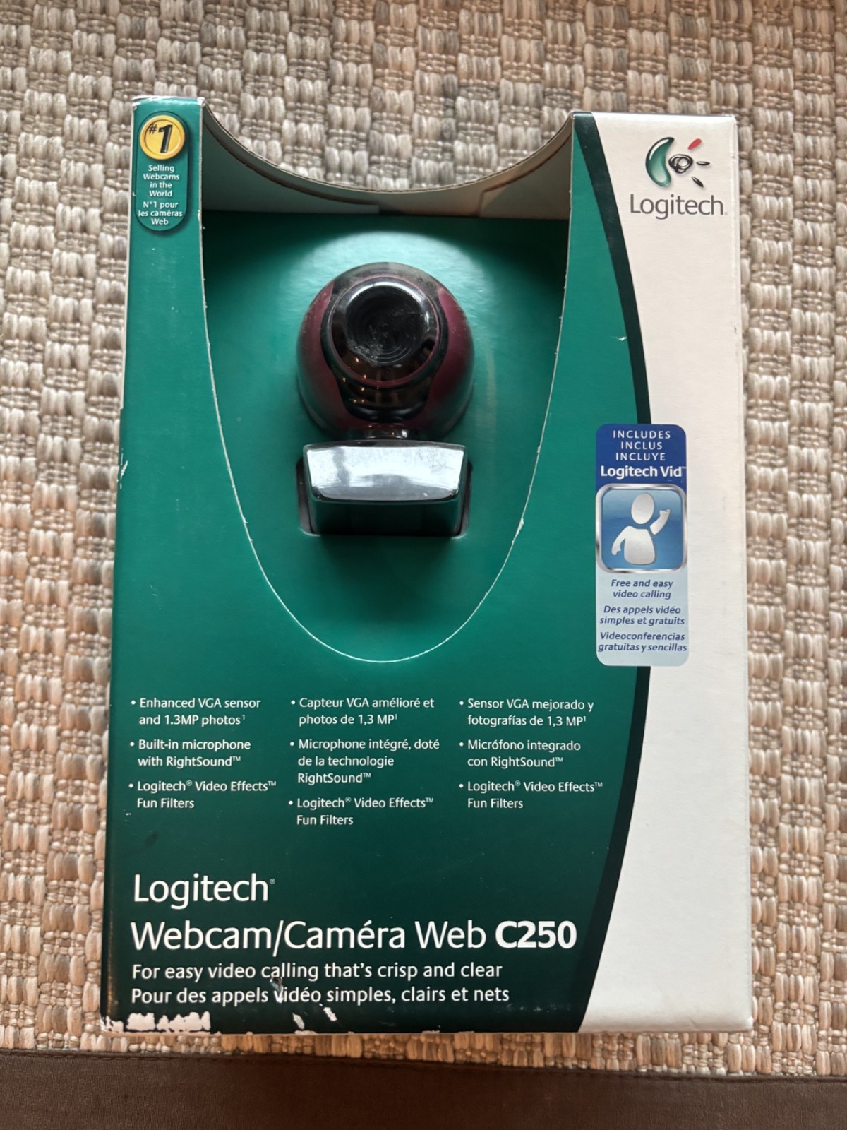 LOGITECH WEBCAM C250 - New in Box