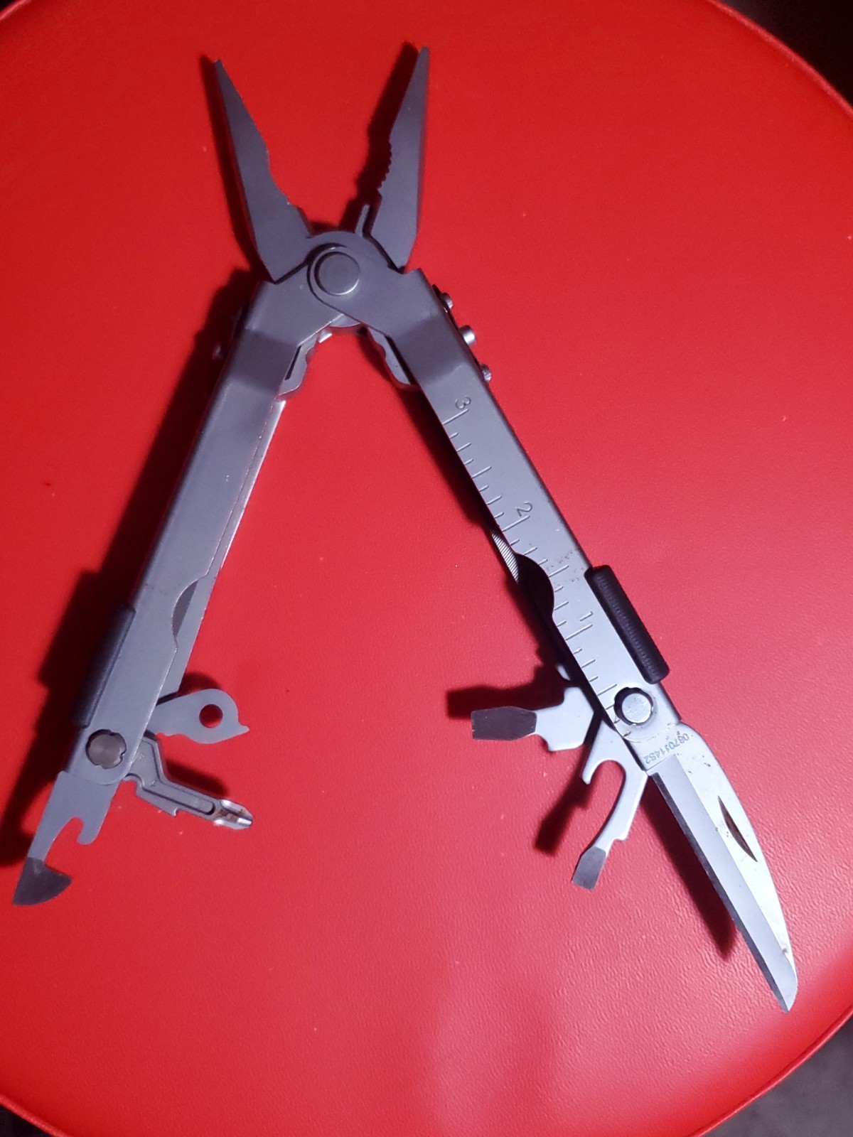Gerber MP400 Compact Multitool Stainless Steel! With Sheath!