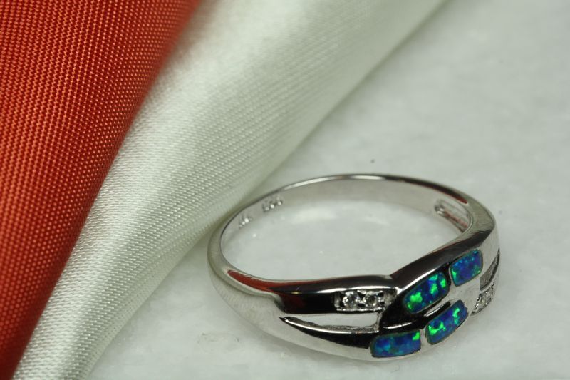 STERLING SILVER 925 OPAL INLAY CRISS CROSS RING WITH CZ ACCENTS~OR-6~BLNCT
