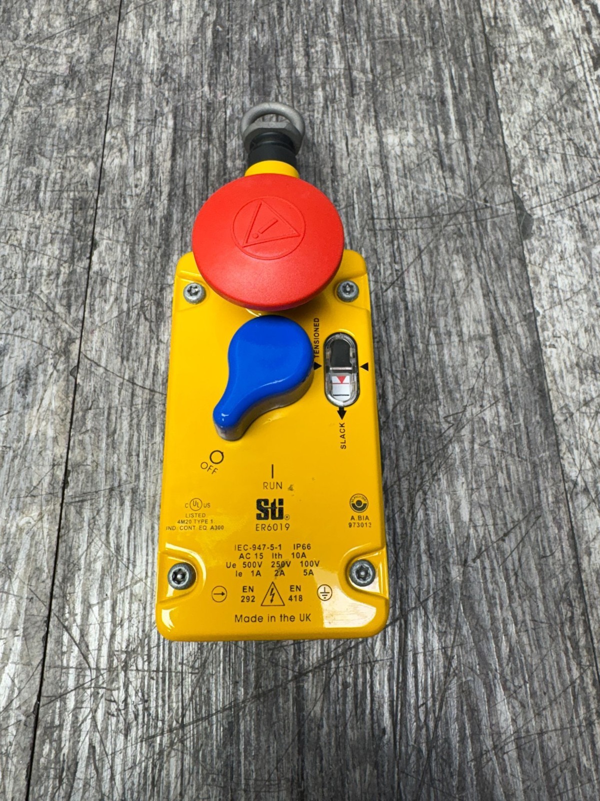 STI/OMRON SAFETY ROPE PULL SWITCH ER6019