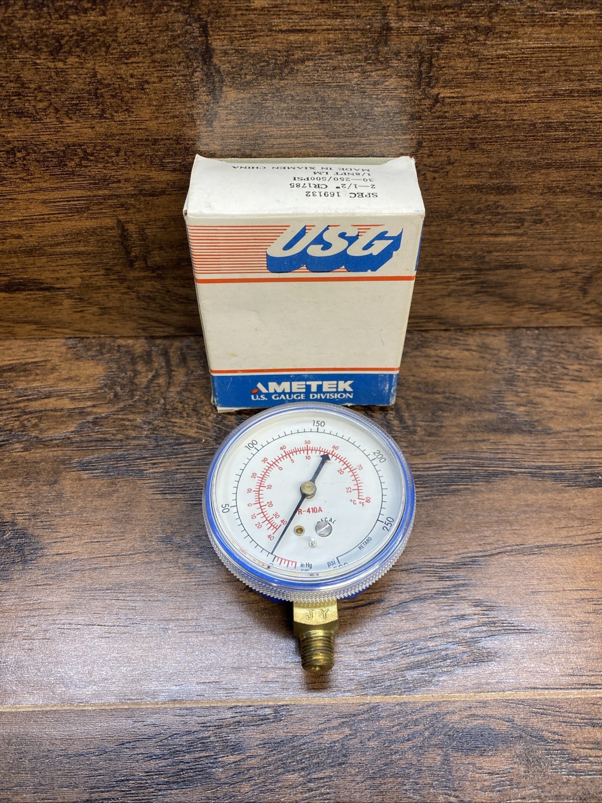 Amtek R-410A CR1785 Pressure Gauge 0-600 PSI Low Mount 1/8” NPT Blue