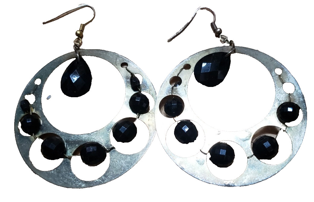 Retro Goldtone metal circle earrings black beads