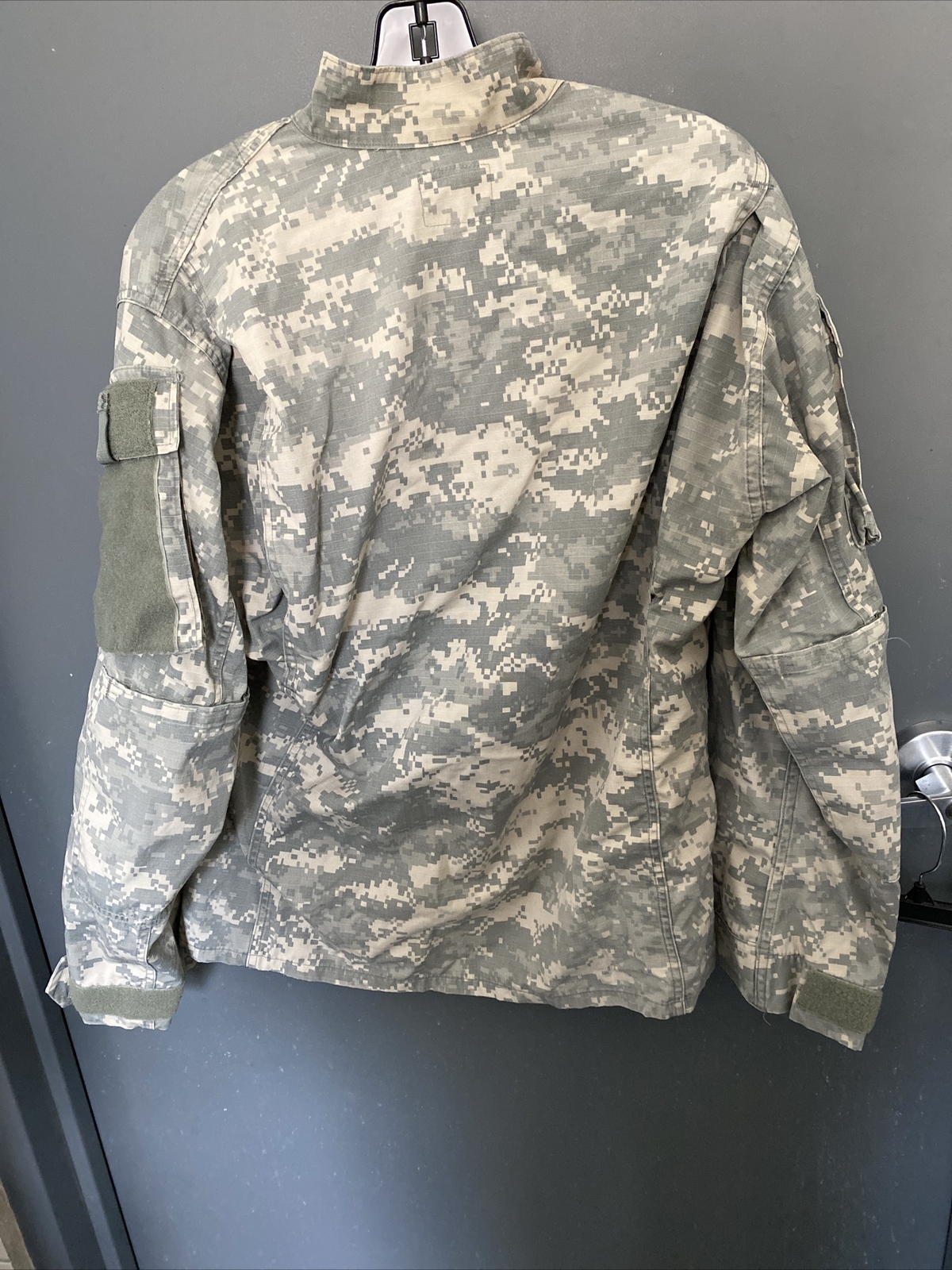 Army BDU Combat Uniform Coat, Zip Up Size Small-Regular