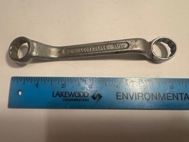 MADE USA -NEW /OLD STOCK VTG TRUE - FIT  5/8" X 11/16" OFFSET 12 POINT WRENCH