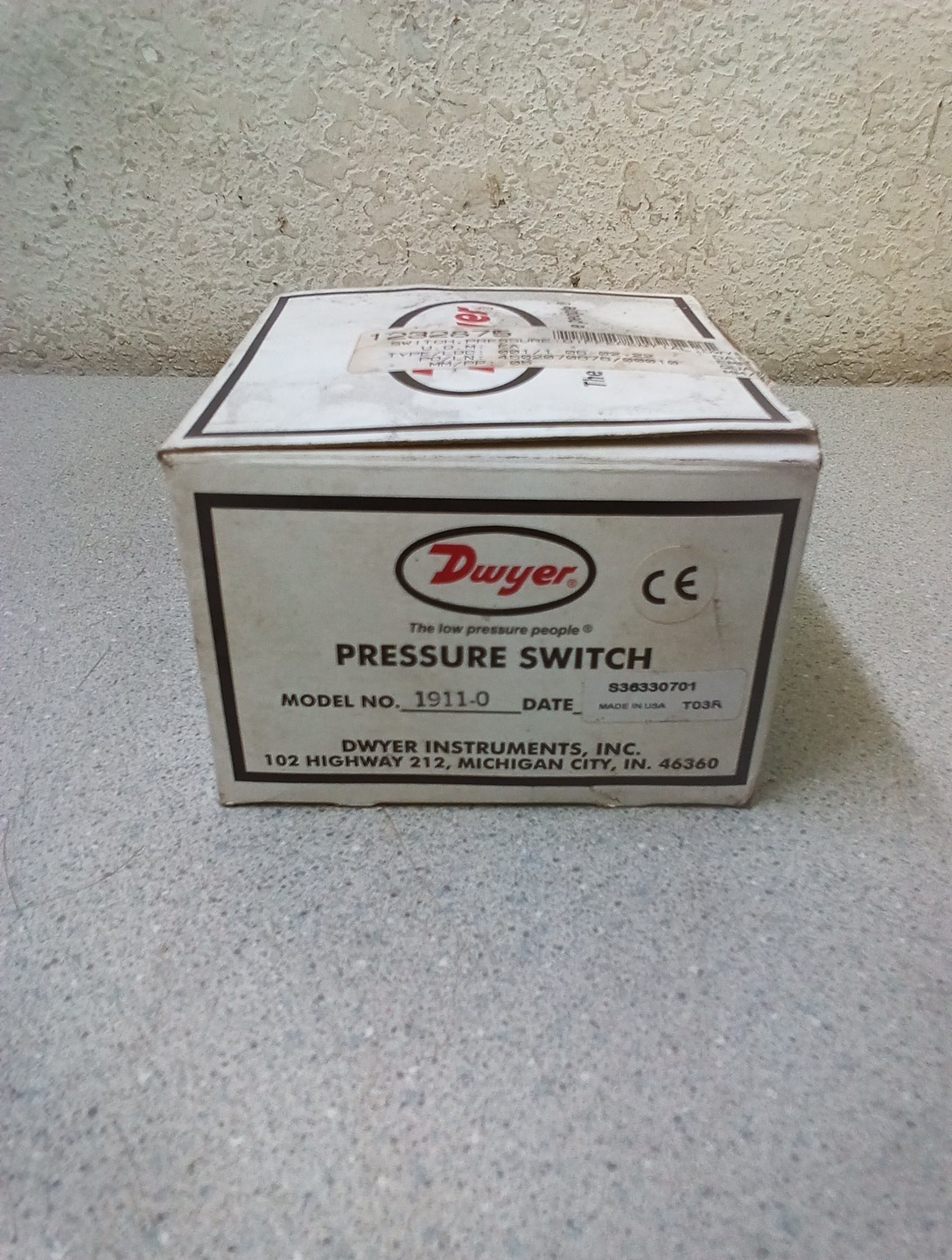 Dwyer Pressure 1911-0 Series 1900