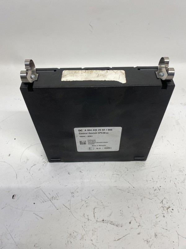 Common Powertrain Control Module A0044462502 for Detroit Diesel DD15 (586-10153)